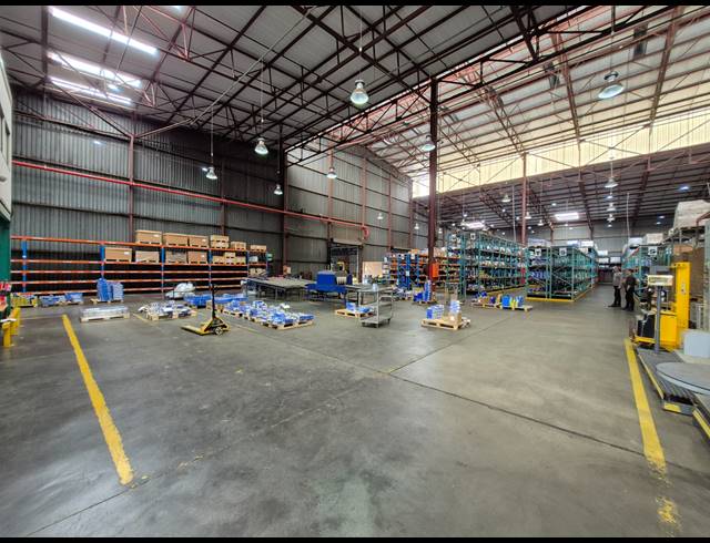 17,000M² FACTORY FOR SALE IN ANDERBOLT